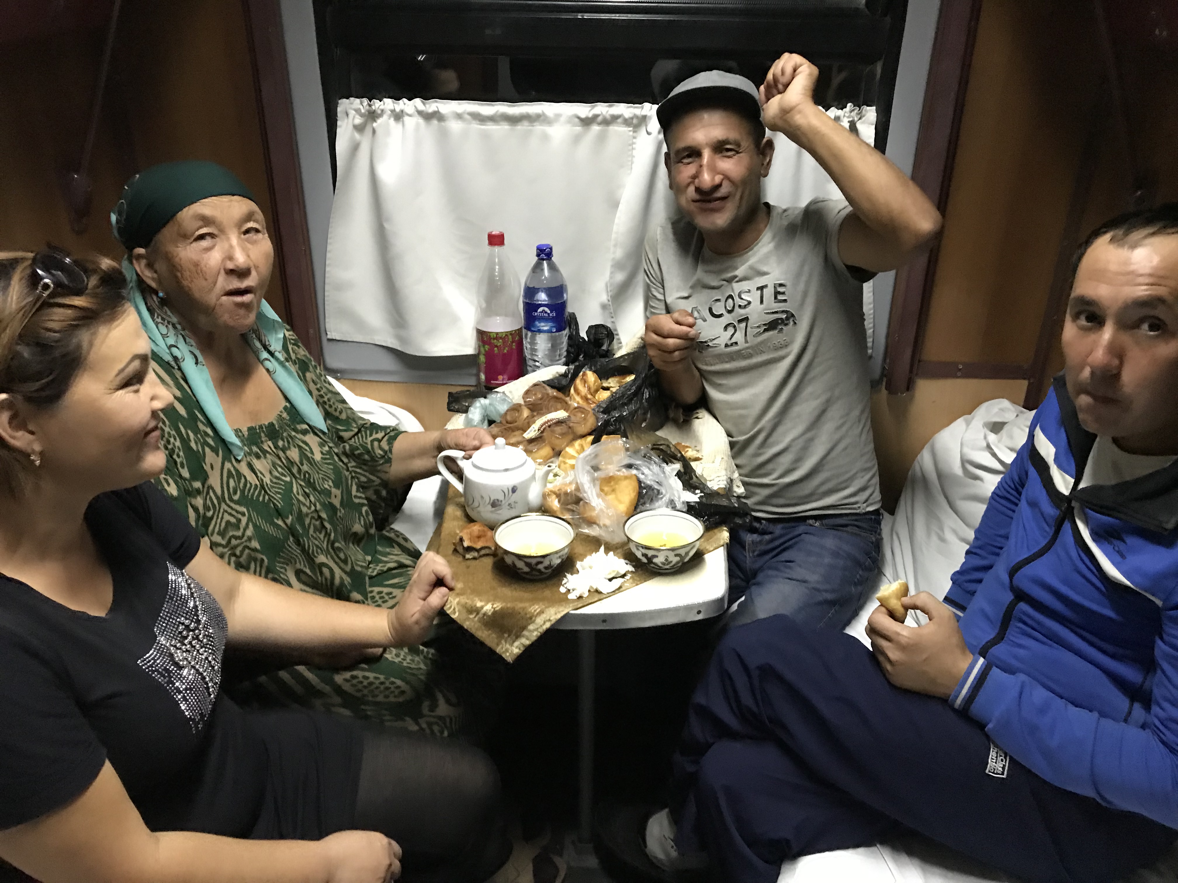タシケント夜行列車