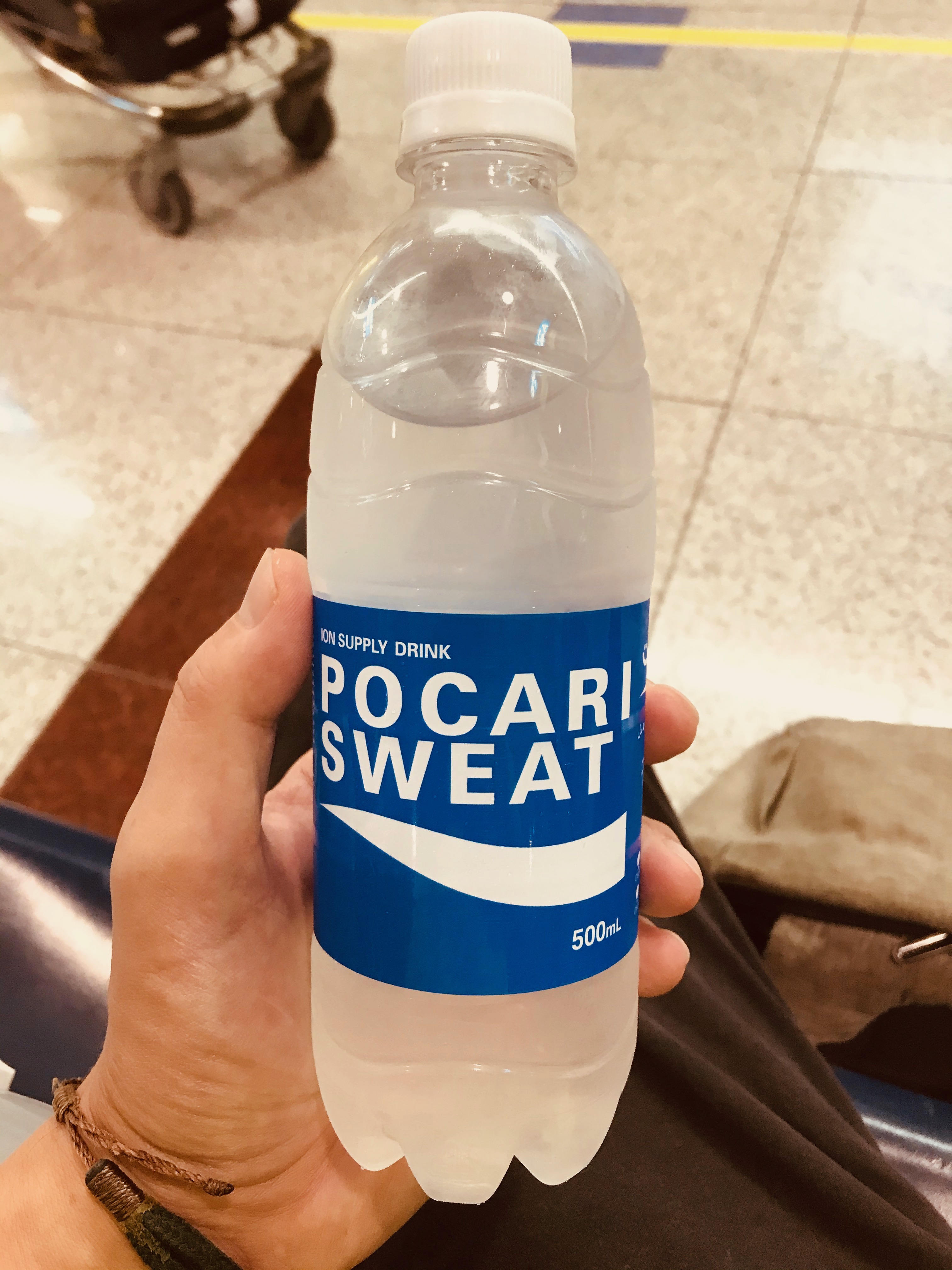 ドバイ