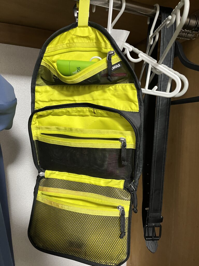 世界一周吊り下げ式洗面用具入れ